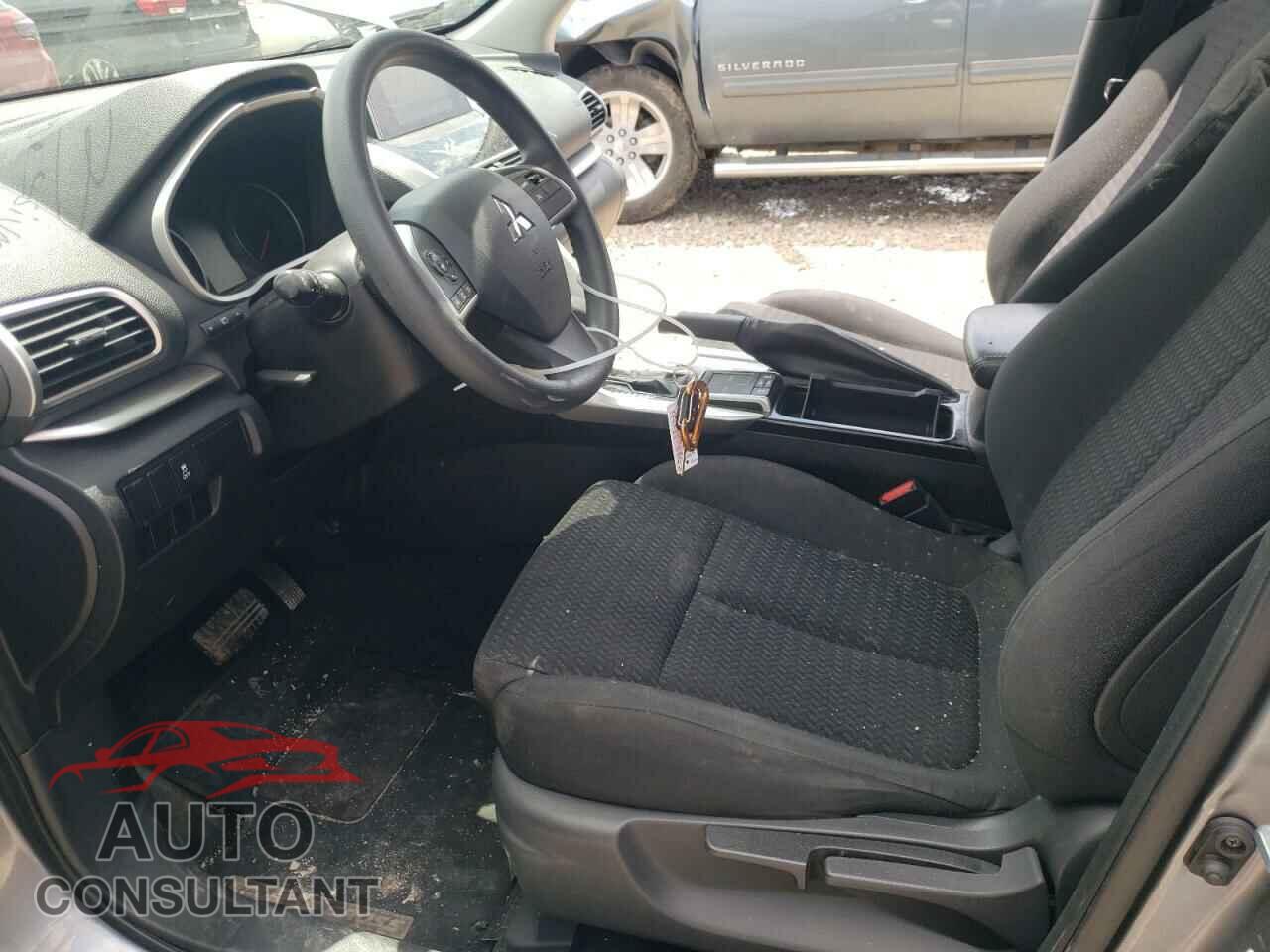 MITSUBISHI ECLIPSE 2018 - JA4AT4AA5JZ047333