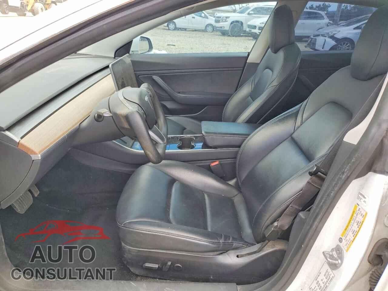 TESLA MODEL 3 2020 - 5YJ3E1EB2LF638450