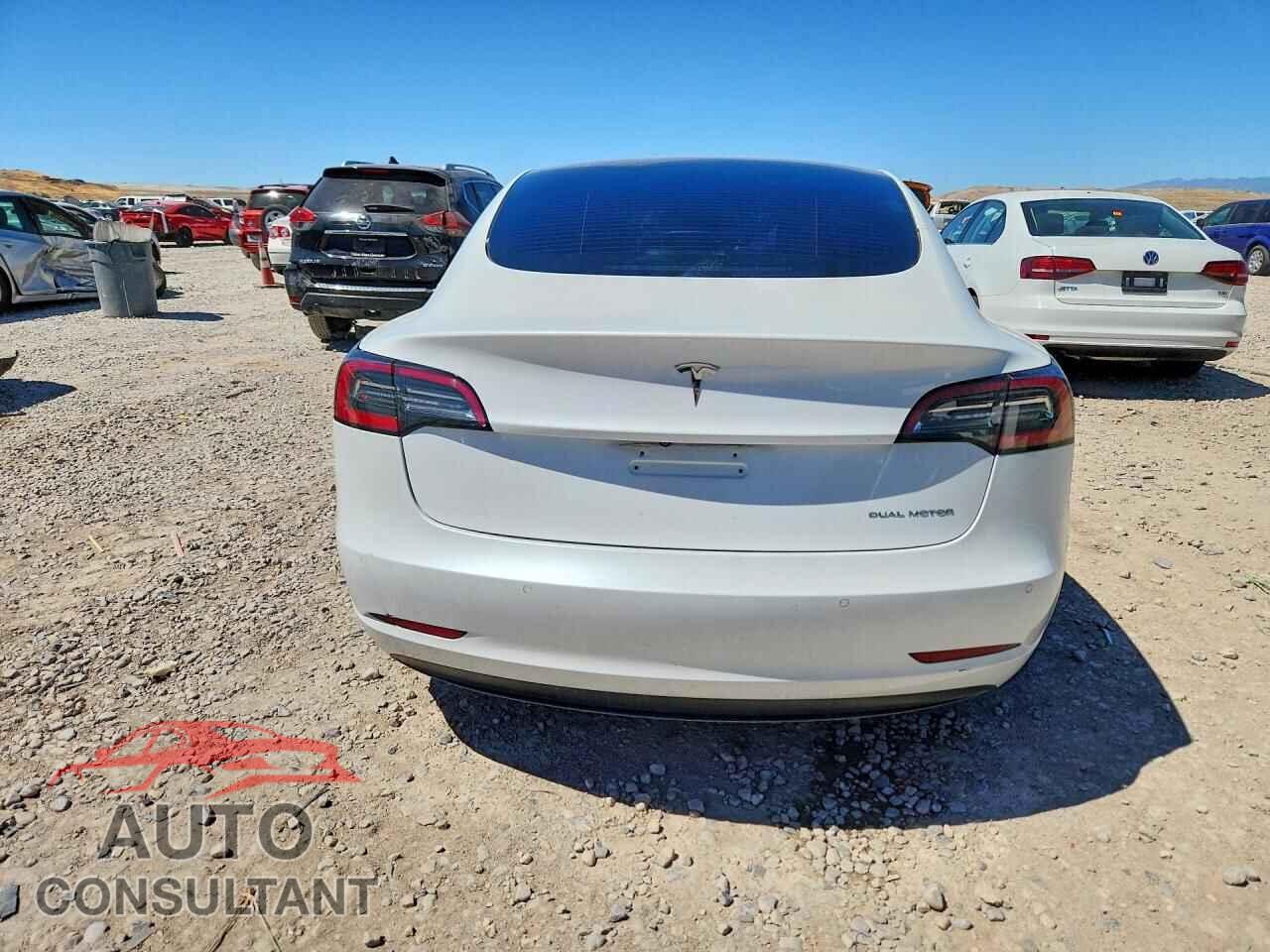TESLA MODEL 3 2021 - 5YJ3E1EB8MF928242