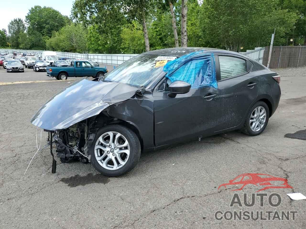 TOYOTA YARIS 2017 - 3MYDLBYV4HY181031