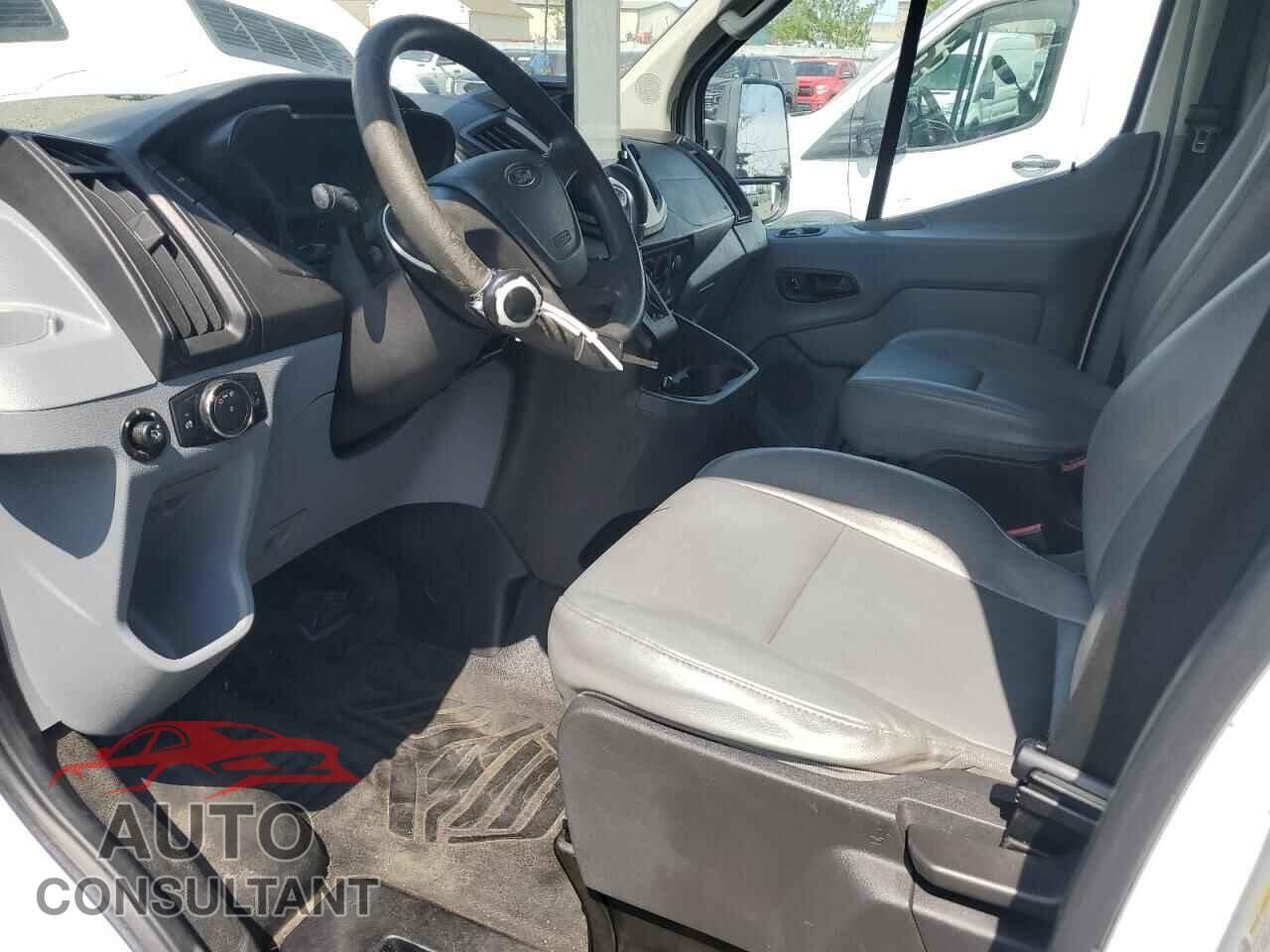 FORD TRANSIT 2015 - 1FTNR2CG9FKA13231