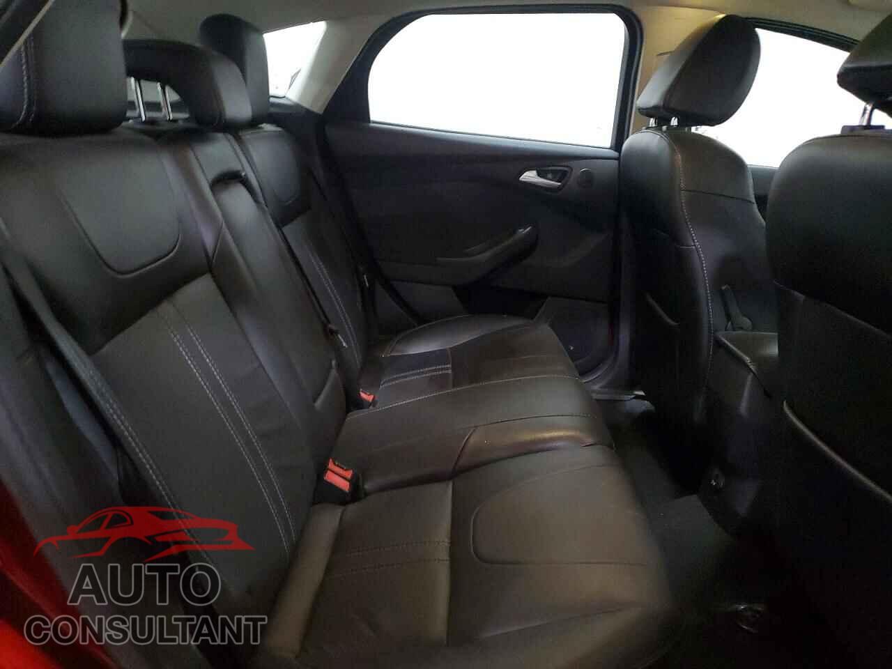 FORD FOCUS 2014 - 1FADP3N22EL403983