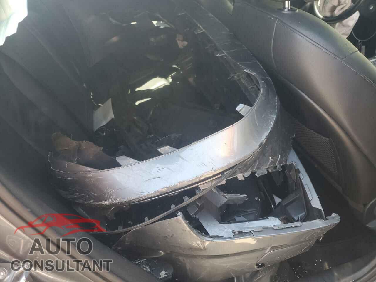 AUDI A3 2015 - WAUACGFF5F1084672