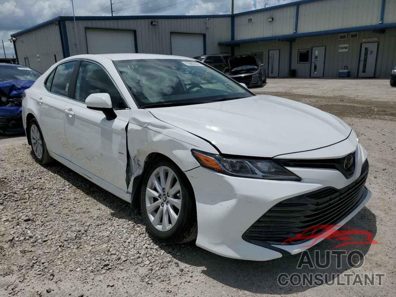 TOYOTA CAMRY 2020 - 4T1C11AK2LU913741