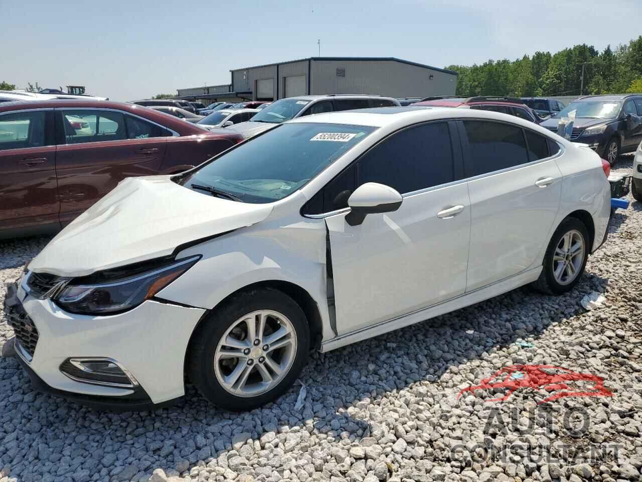 CHEVROLET CRUZE 2018 - 1G1BE5SM6J7117588