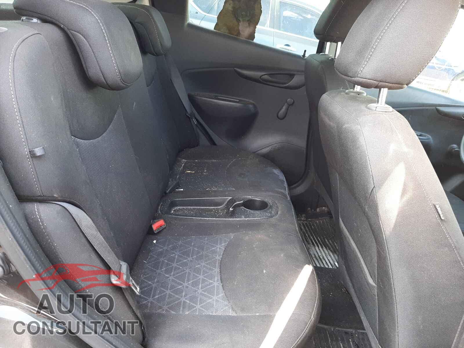 CHEVROLET SPARK 2019 - KL8CB6SA7KC737965