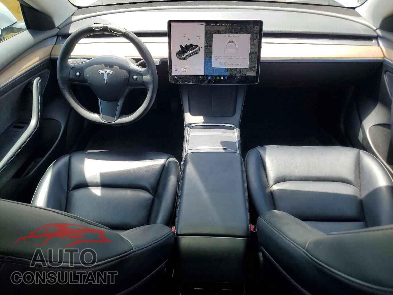 TESLA MODEL 3 2021 - 5YJ3E1EA2MF068975