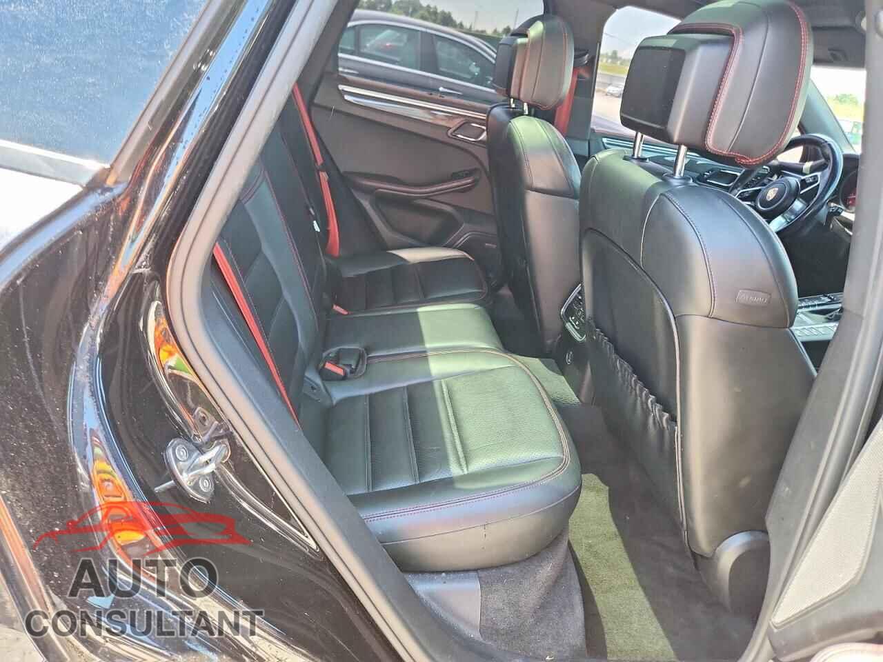 PORSCHE MACAN 2017 - WP1AG2A56HLB55912