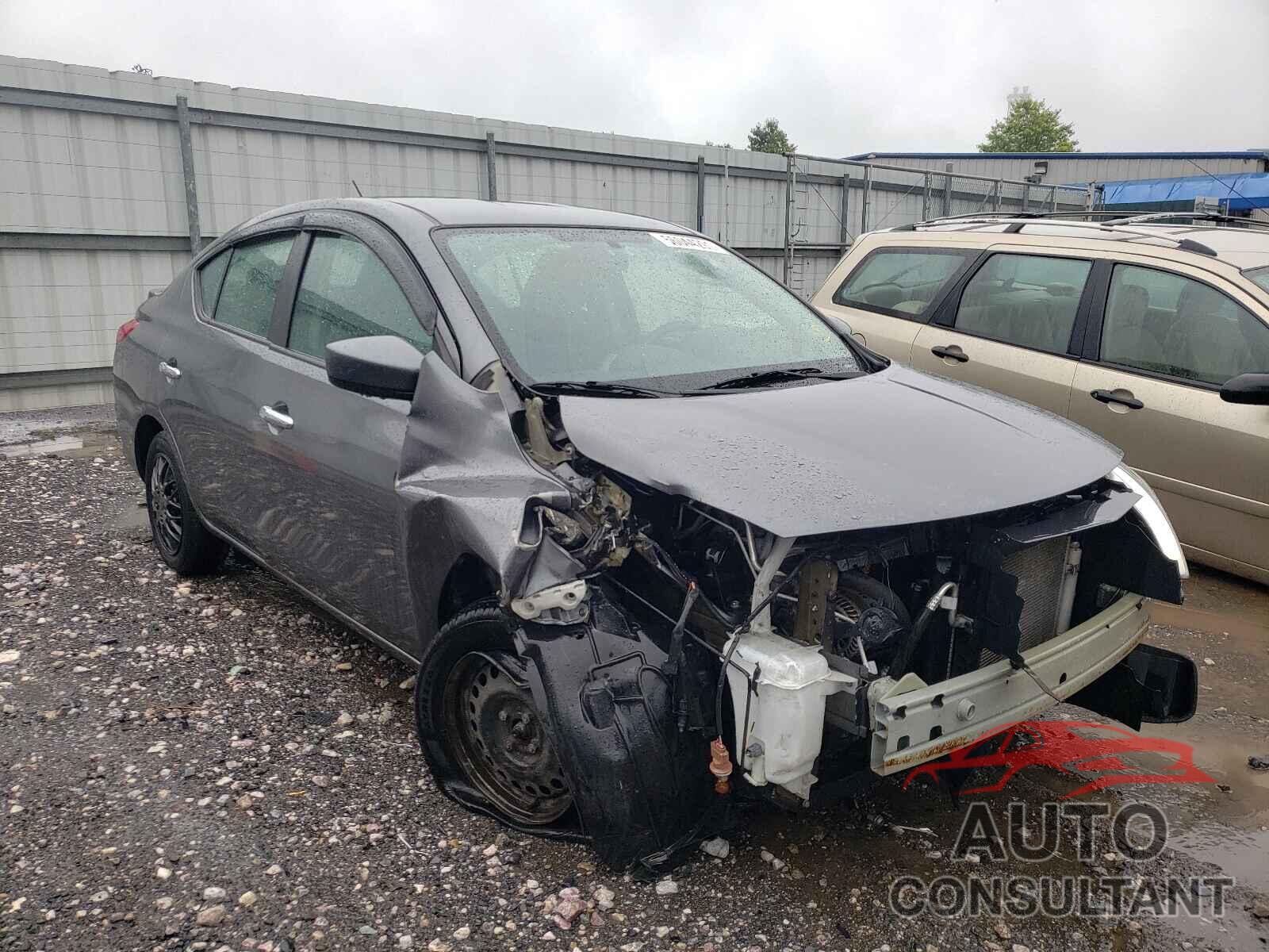 NISSAN VERSA 2019 - 3N1CN7APXKL814443