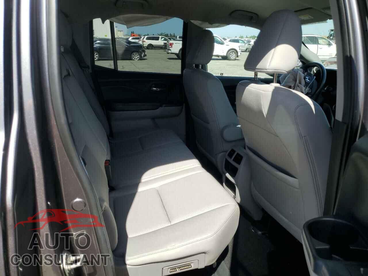 HONDA RIDGELINE 2017 - 5FPYK3F67HB021183