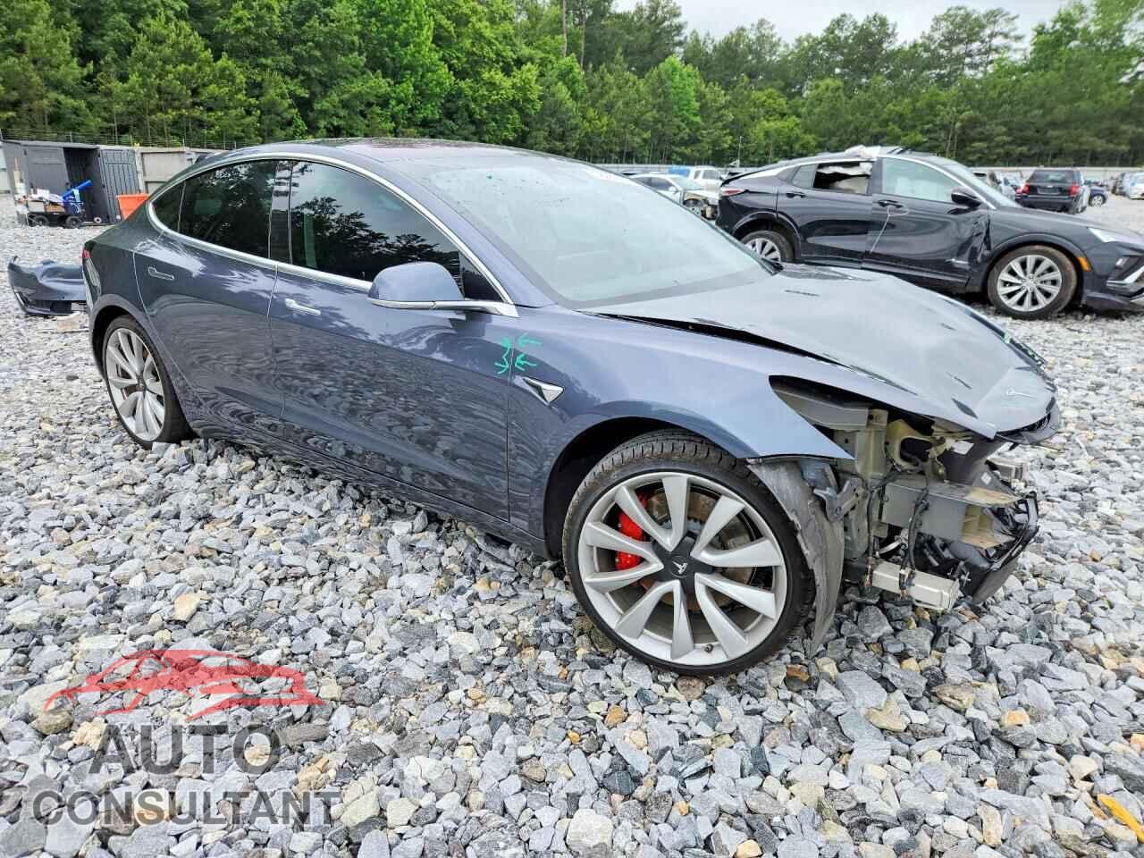 TESLA MODEL 3 2019 - 5YJ3E1EB9KF237458