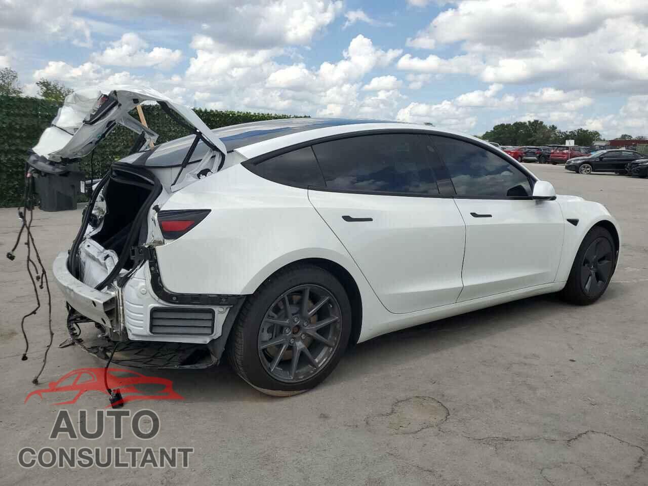 TESLA MODEL 3 2021 - 5YJ3E1EA7MF861057