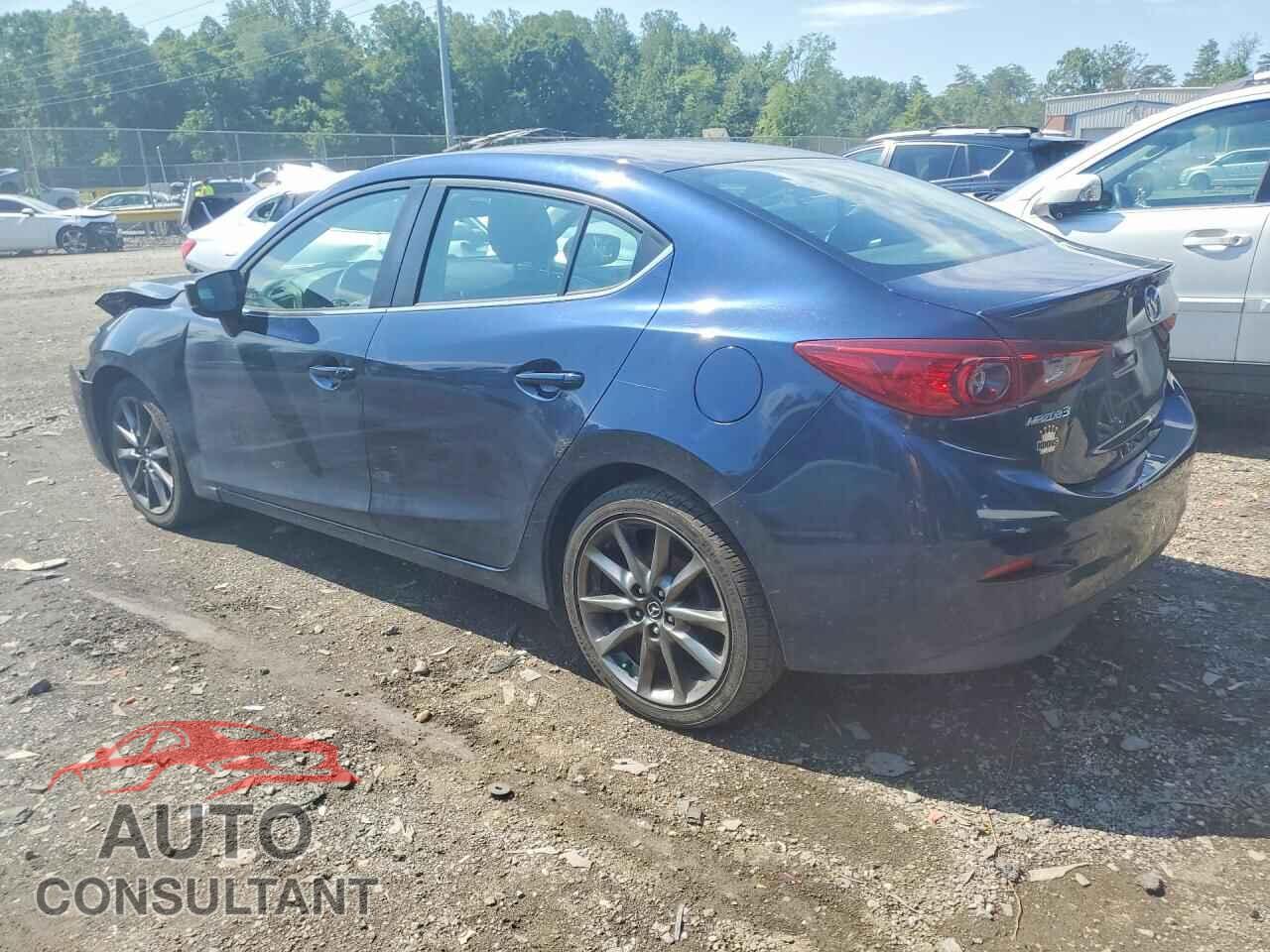MAZDA 3 2018 - 3MZBN1V33JM270998