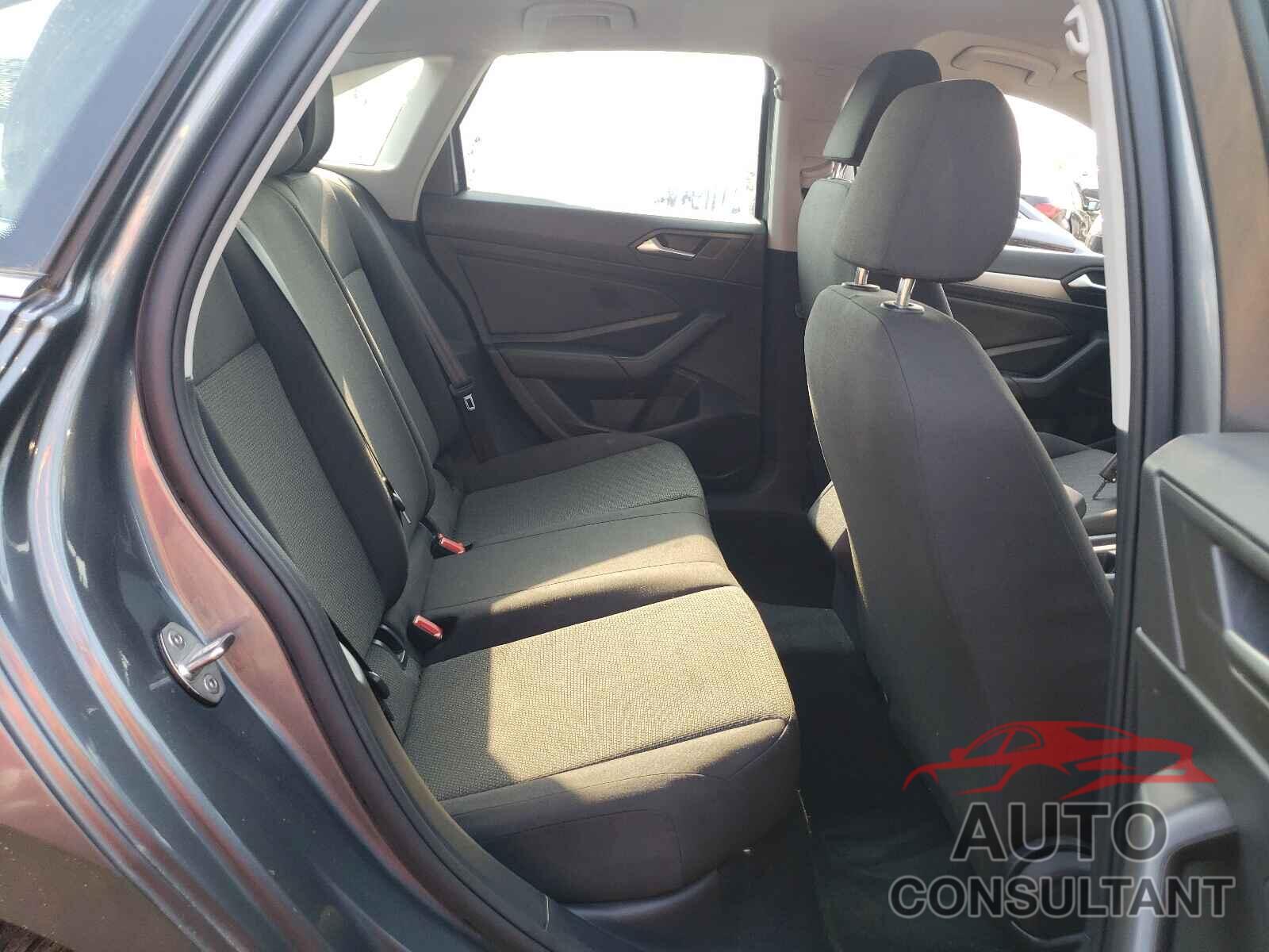 VOLKSWAGEN JETTA 2019 - 3VWC57BU5KM045441