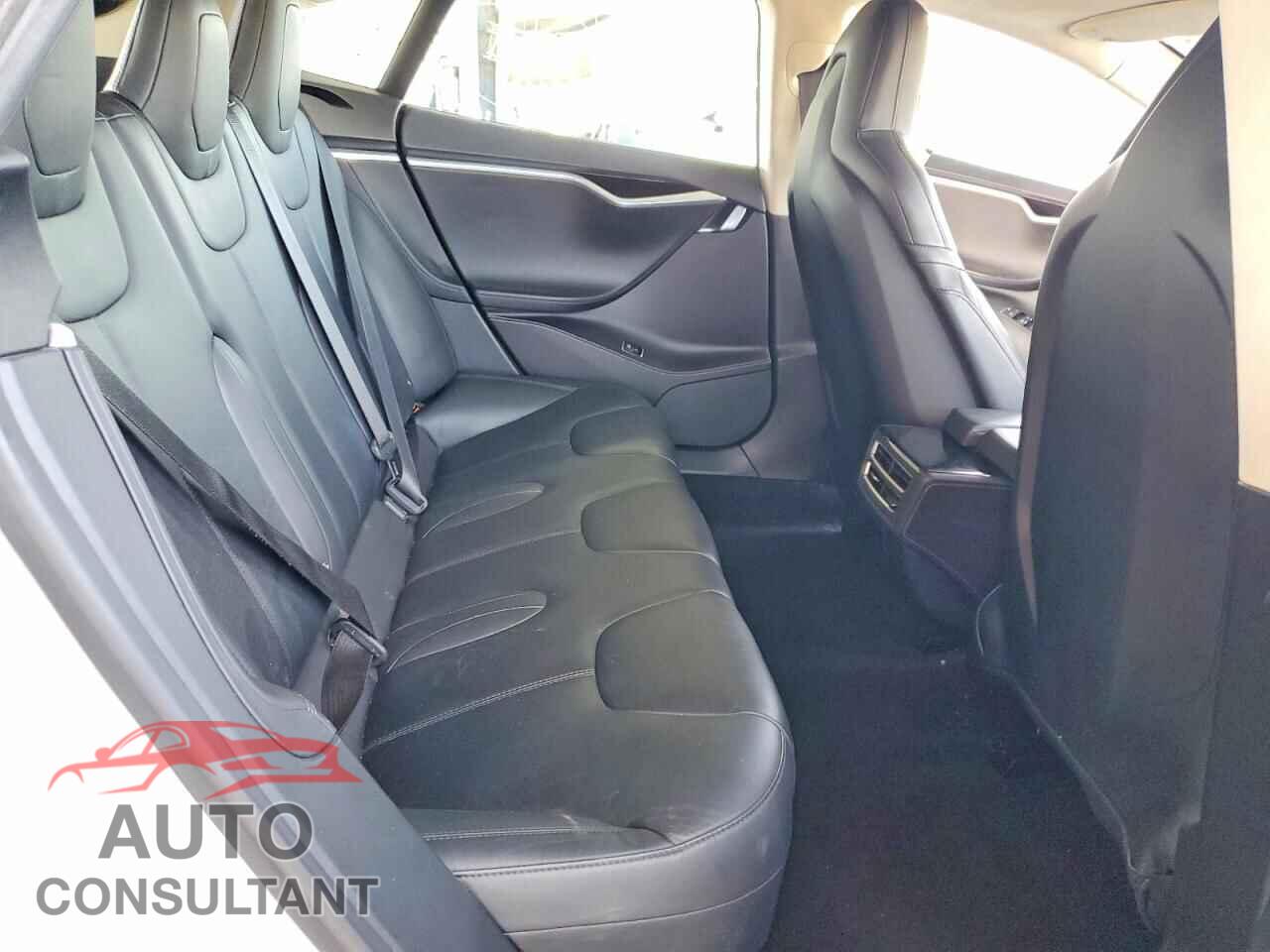 TESLA MODEL S 2015 - 5YJSA1E16FF116097