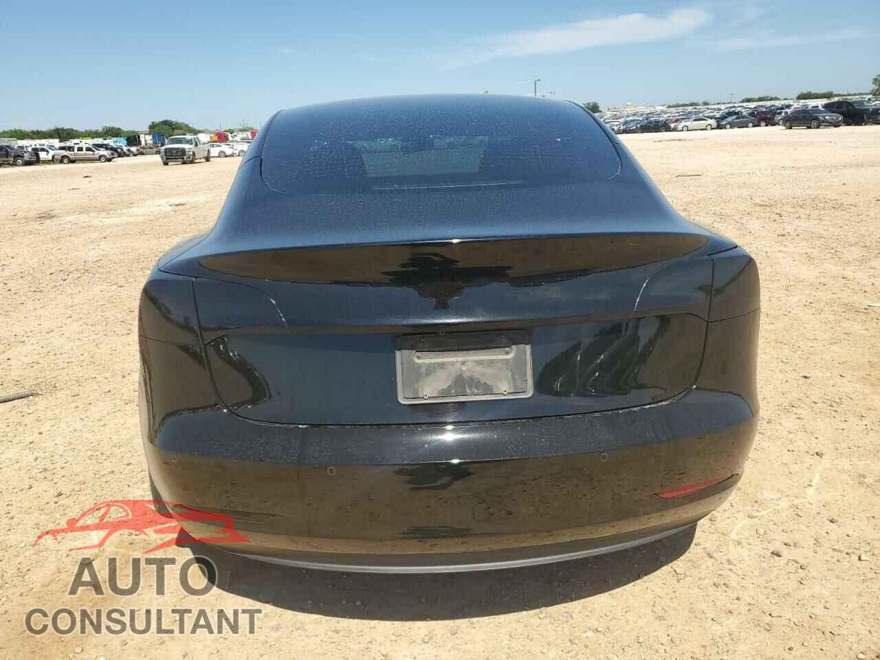 TESLA MODEL 3 2021 - 5YJ3E1EB3MF095837