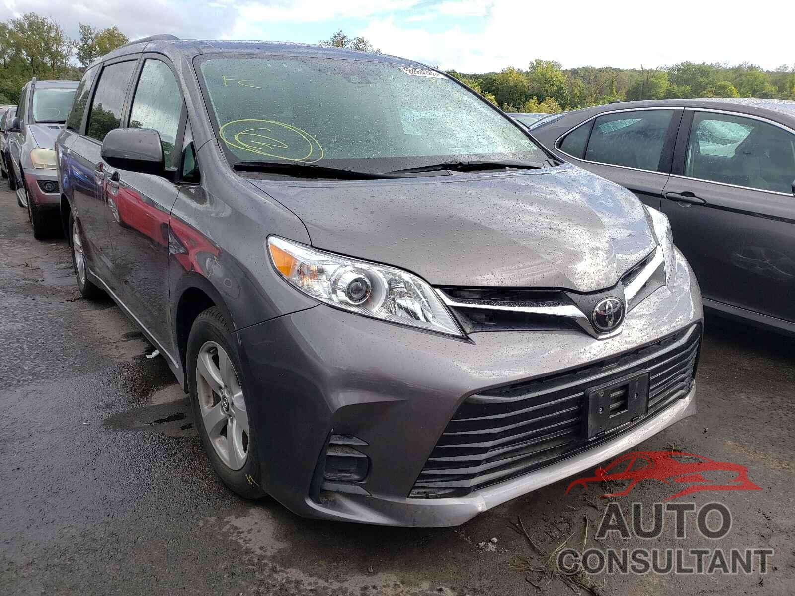 TOYOTA SIENNA 2018 - 5TDKZ3DC8JS955843