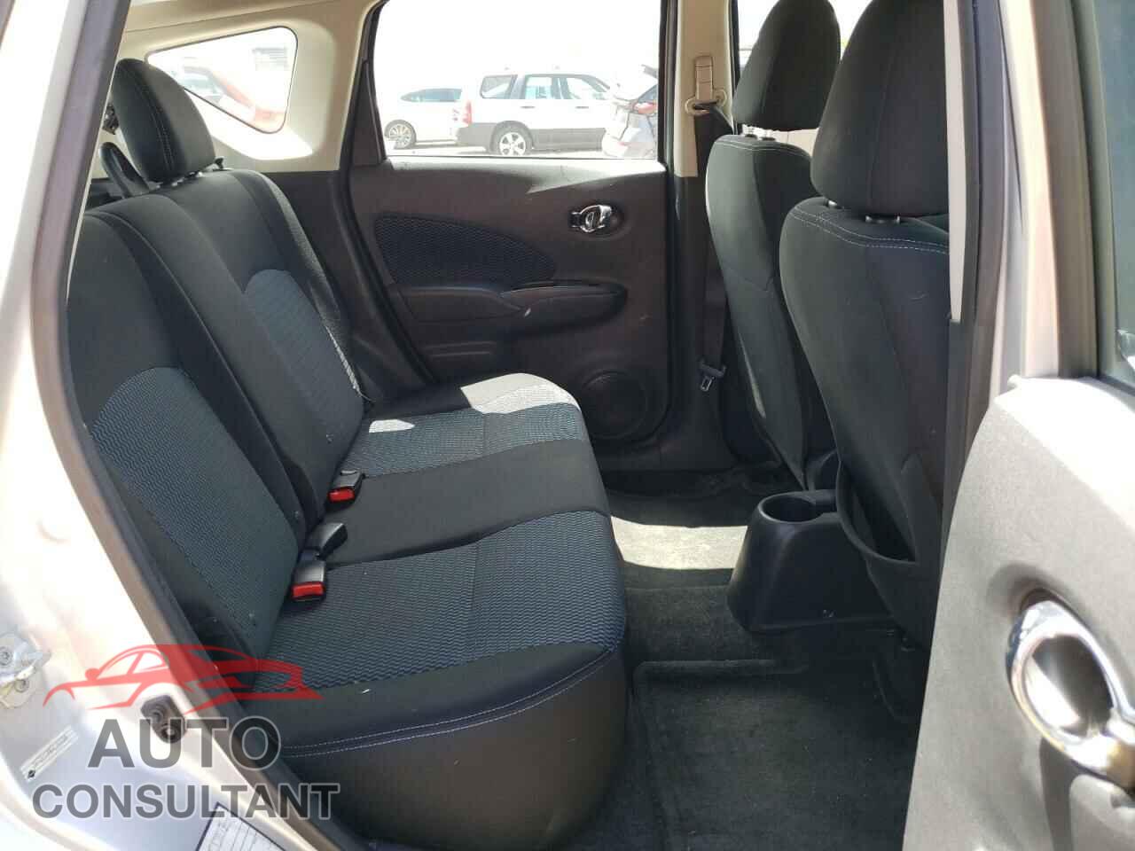 NISSAN VERSA 2017 - 3N1CE2CP8HL353056