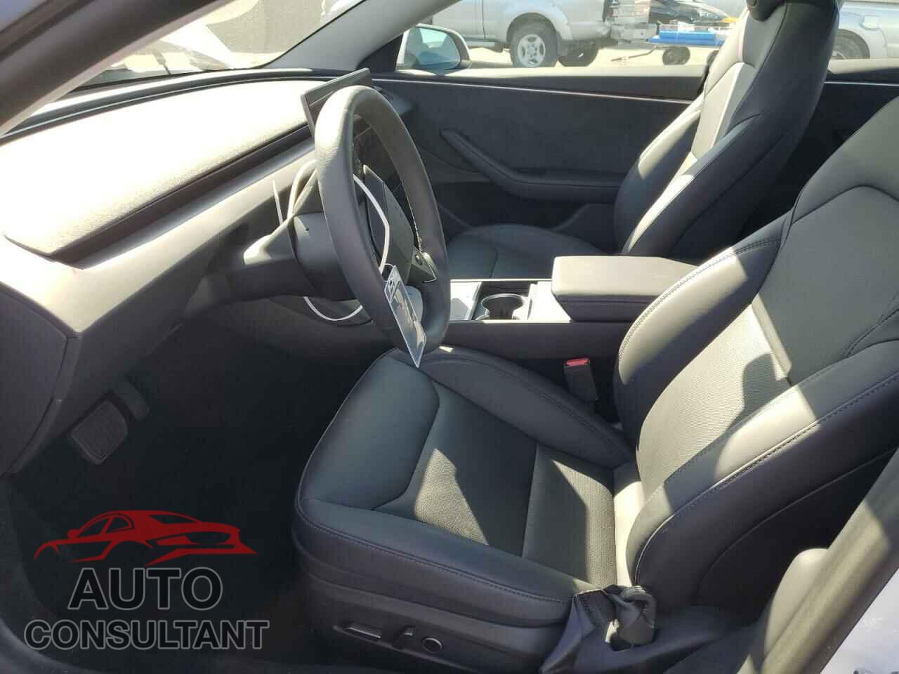 TESLA MODEL 3 2025 - 5YJ3E1EB0SF883634