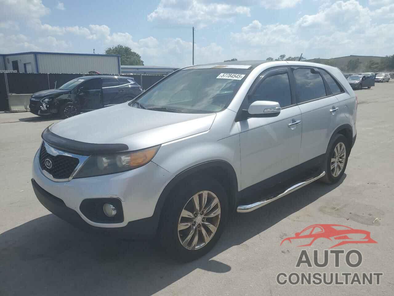 KIA SORENTO 2011 - 5XYKU4A20BG015096