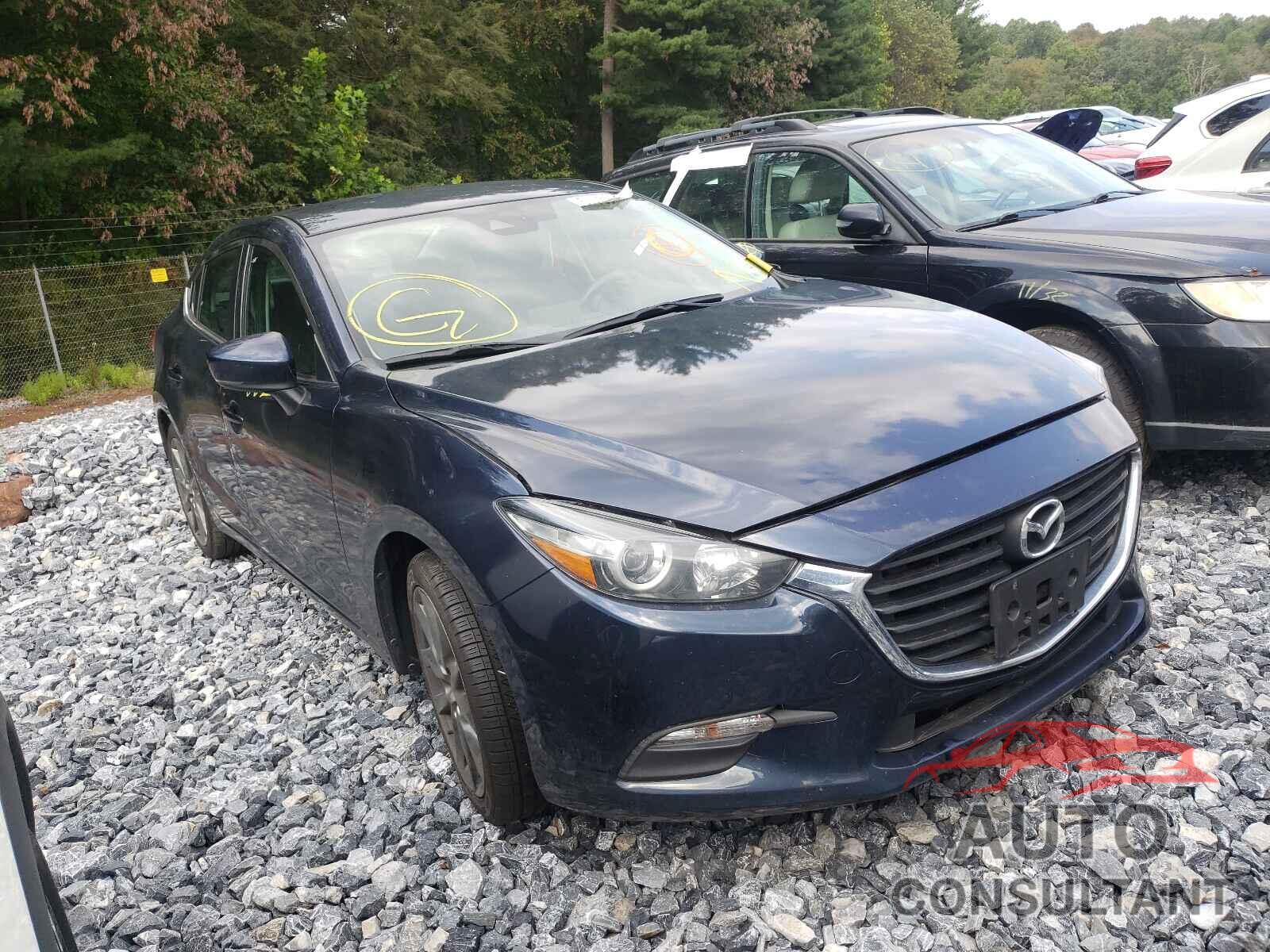 MAZDA 3 2018 - 3MZBN1V32JM178992