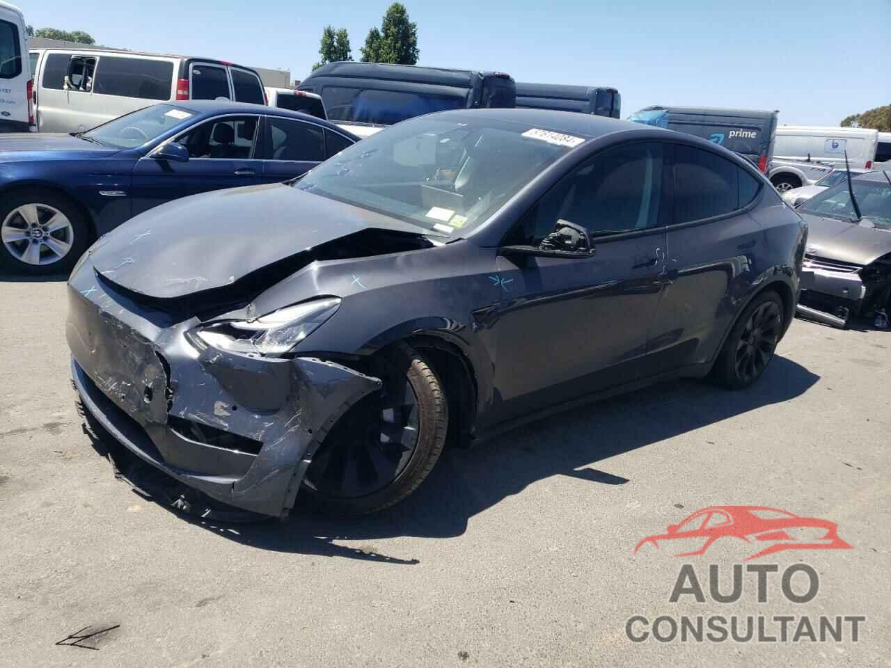 TESLA MODEL Y 2020 - 5YJYGDEF4LF038906