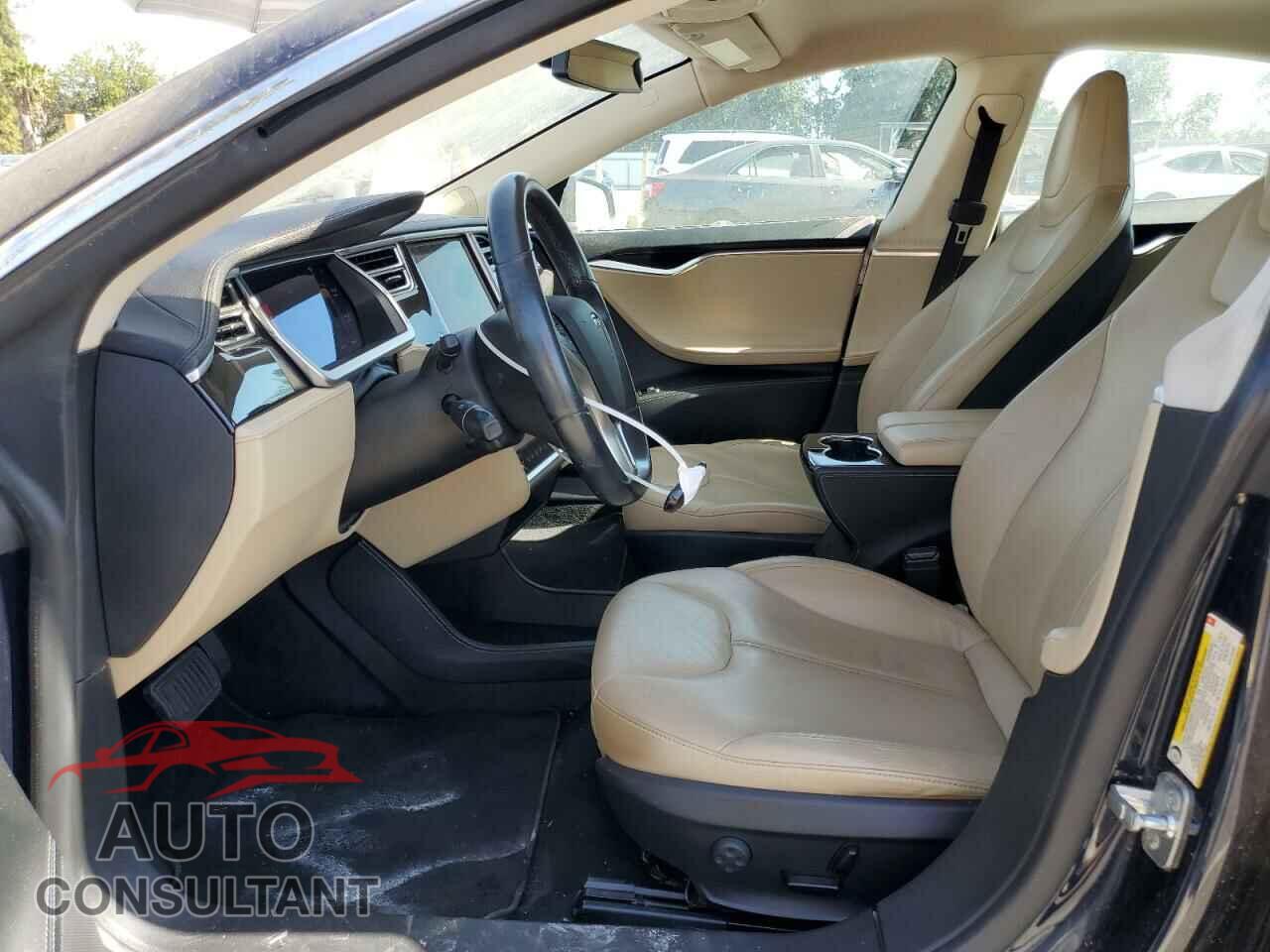TESLA MODEL S 2014 - 5YJSA1S16EFP32322