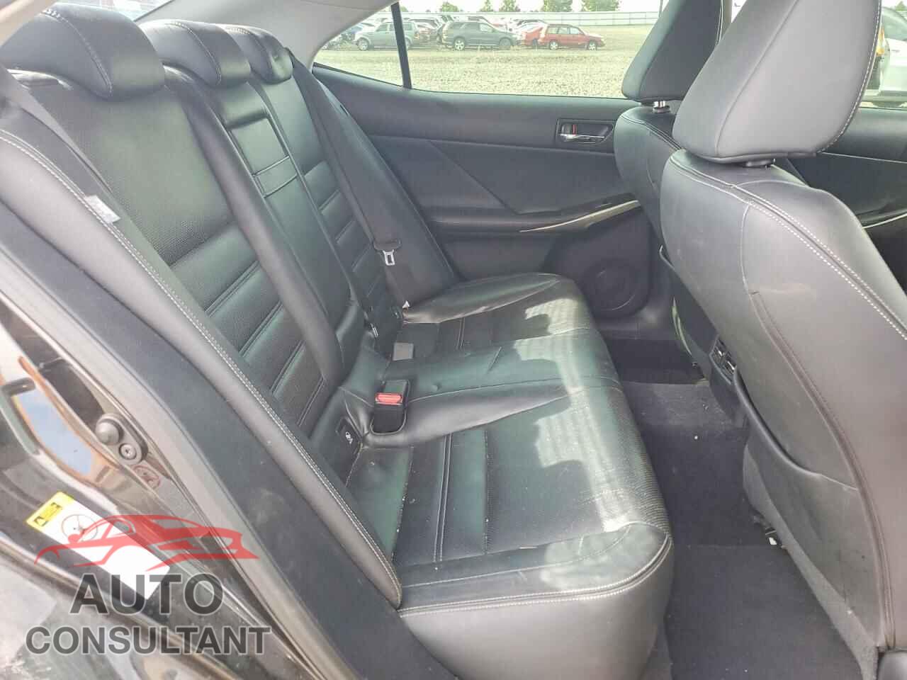 LEXUS IS 2014 - JTHCE1D20E5001450