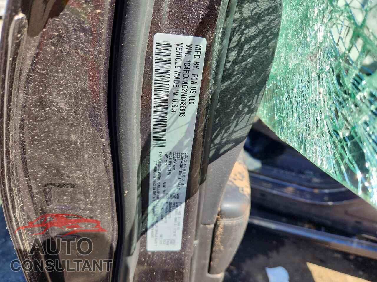DODGE DURANGO 2021 - 1C4RDJAG2MC688603