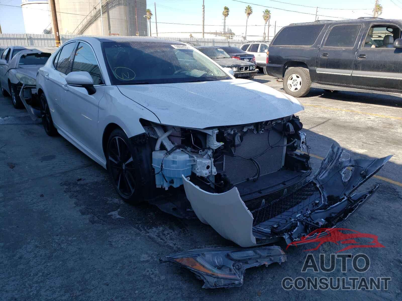 TOYOTA CAMRY 2018 - 4T1BZ1HK8JU006550