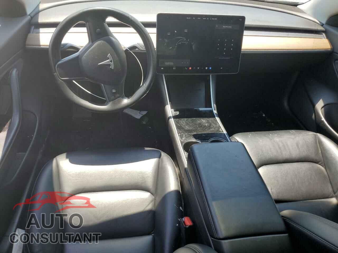 TESLA MODEL 3 2018 - 5YJ3E1EB8JF095568