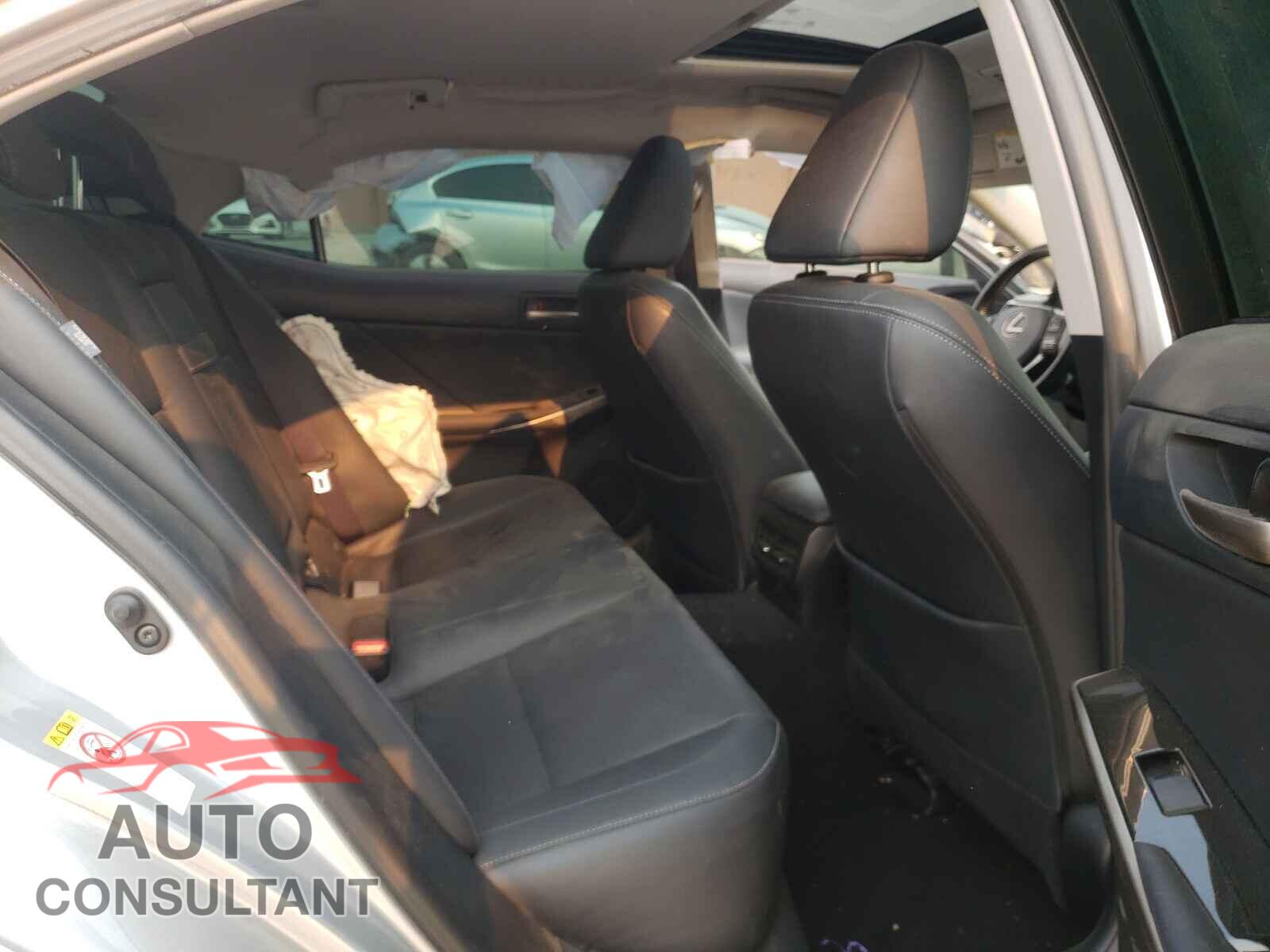 LEXUS IS 2017 - JTHBA1D29H5047497