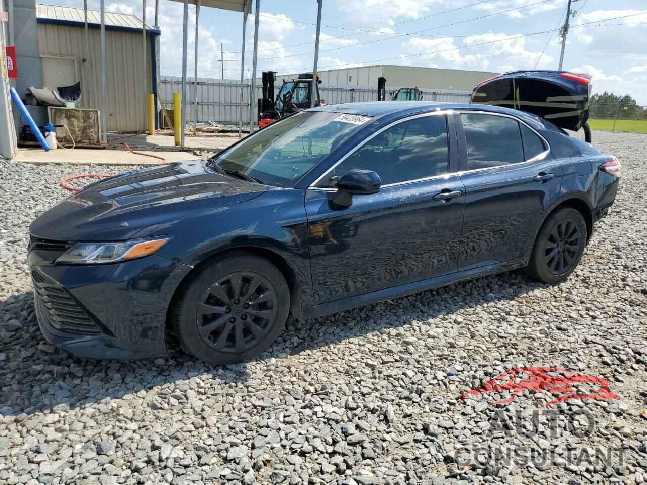 TOYOTA CAMRY 2018 - 4T1B11HK2JU622171