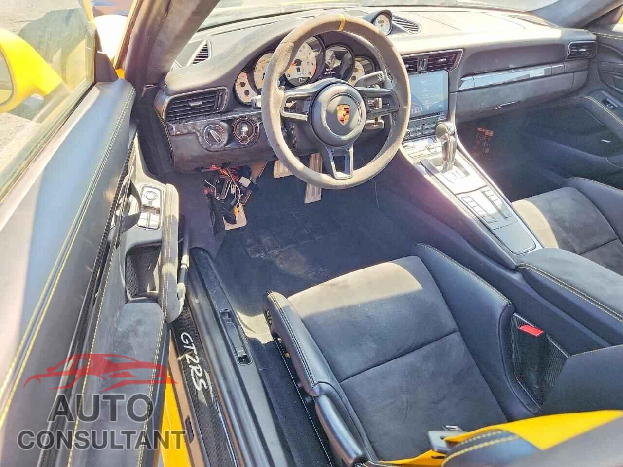 PORSCHE 911 2018 - WP0AE2A93JS186024