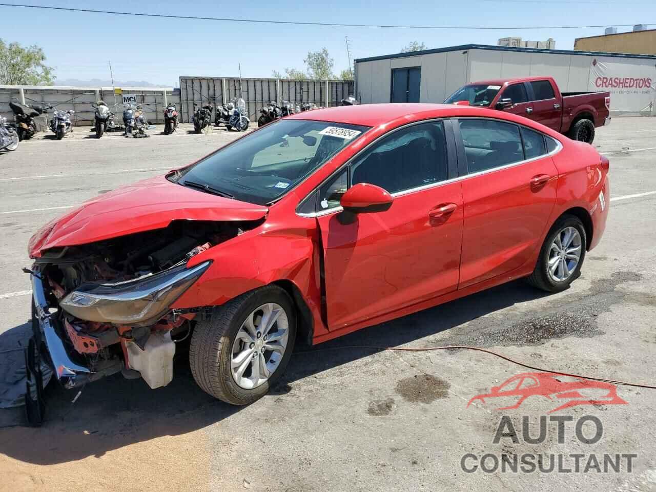 CHEVROLET CRUZE 2019 - 1G1BE5SM6K7108715