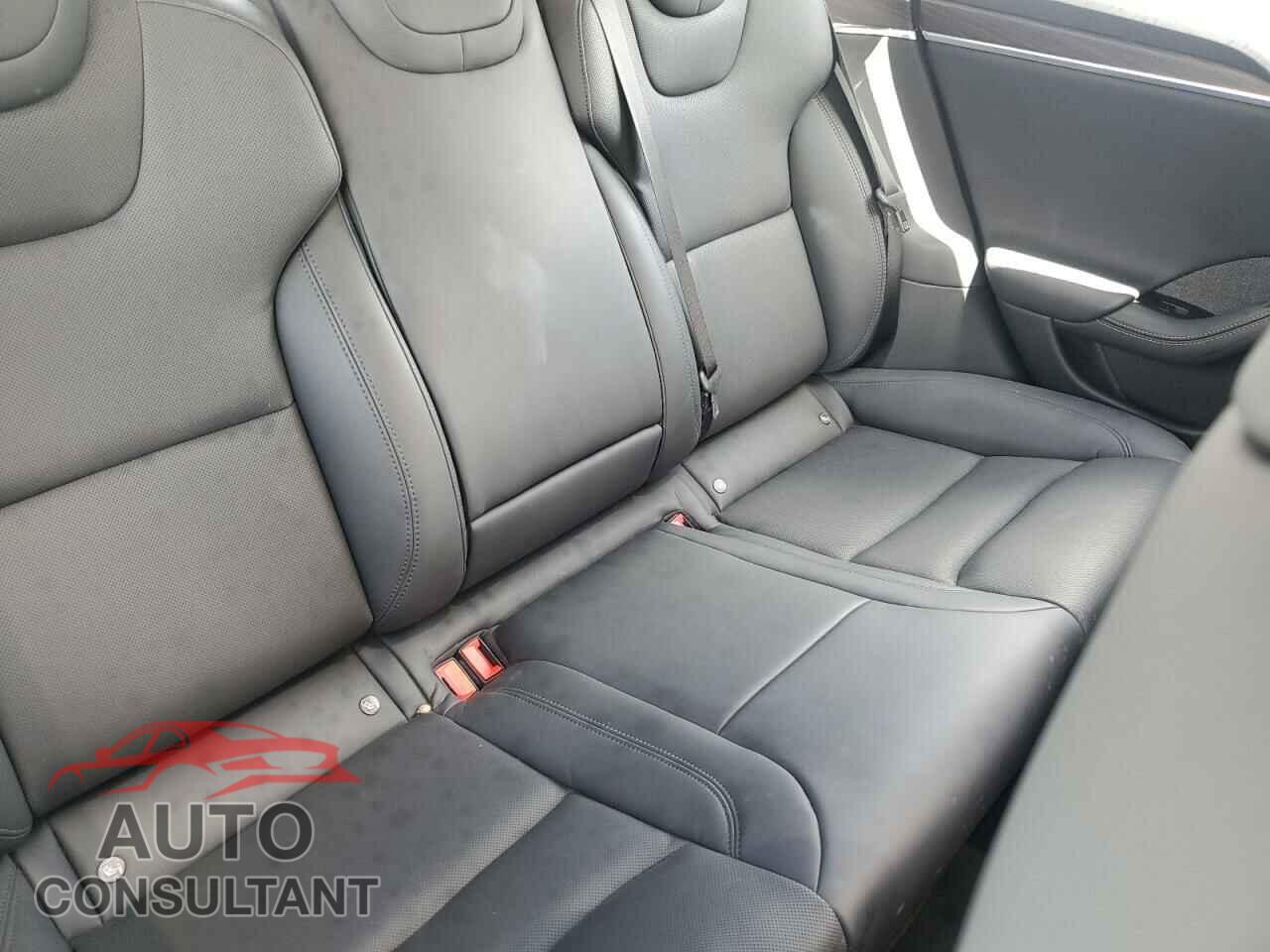 TESLA MODEL S 2021 - 5YJSA1E56MF437847