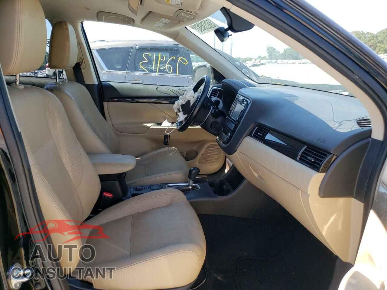MITSUBISHI OUTLANDER 2016 - JA4AD3A34GZ044506