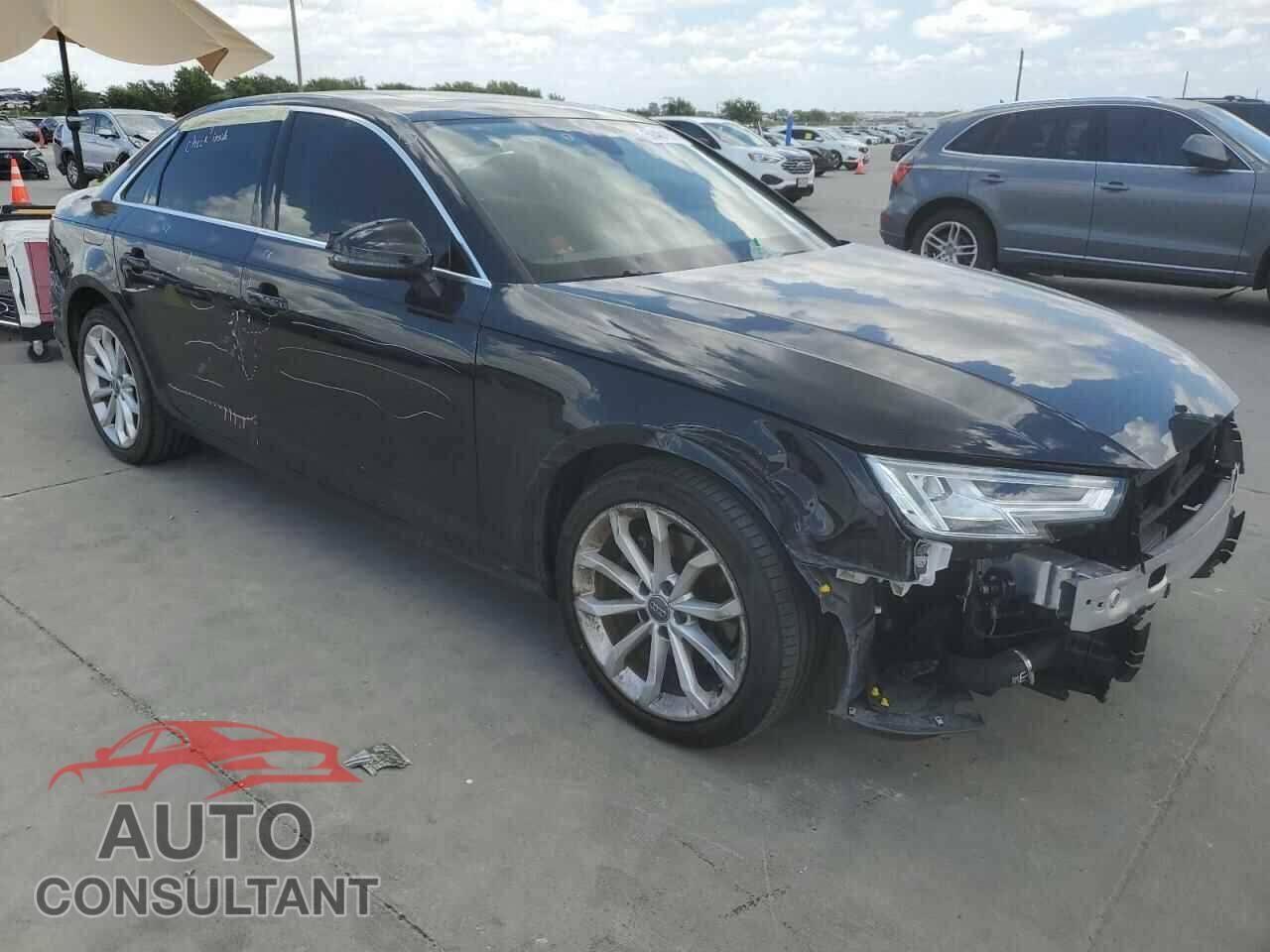 AUDI A4 2019 - WAUHMAF48KN004565