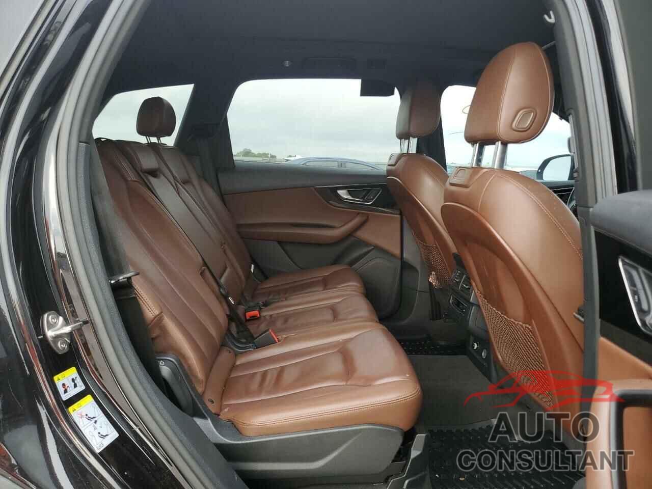 AUDI Q7 2018 - WA1AAAF79JD012101