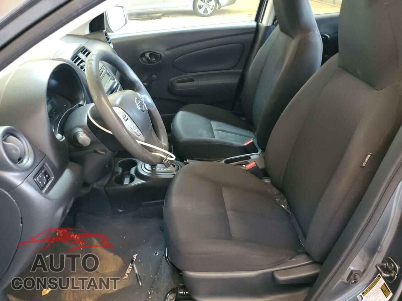 NISSAN VERSA 2017 - 3N1CN7AP9HL809548