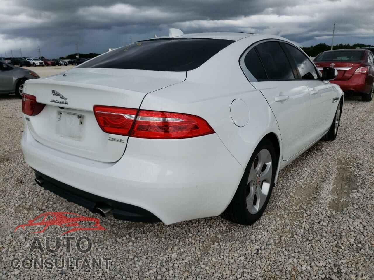 JAGUAR XE 2018 - SAJAR4FX7JCP33511