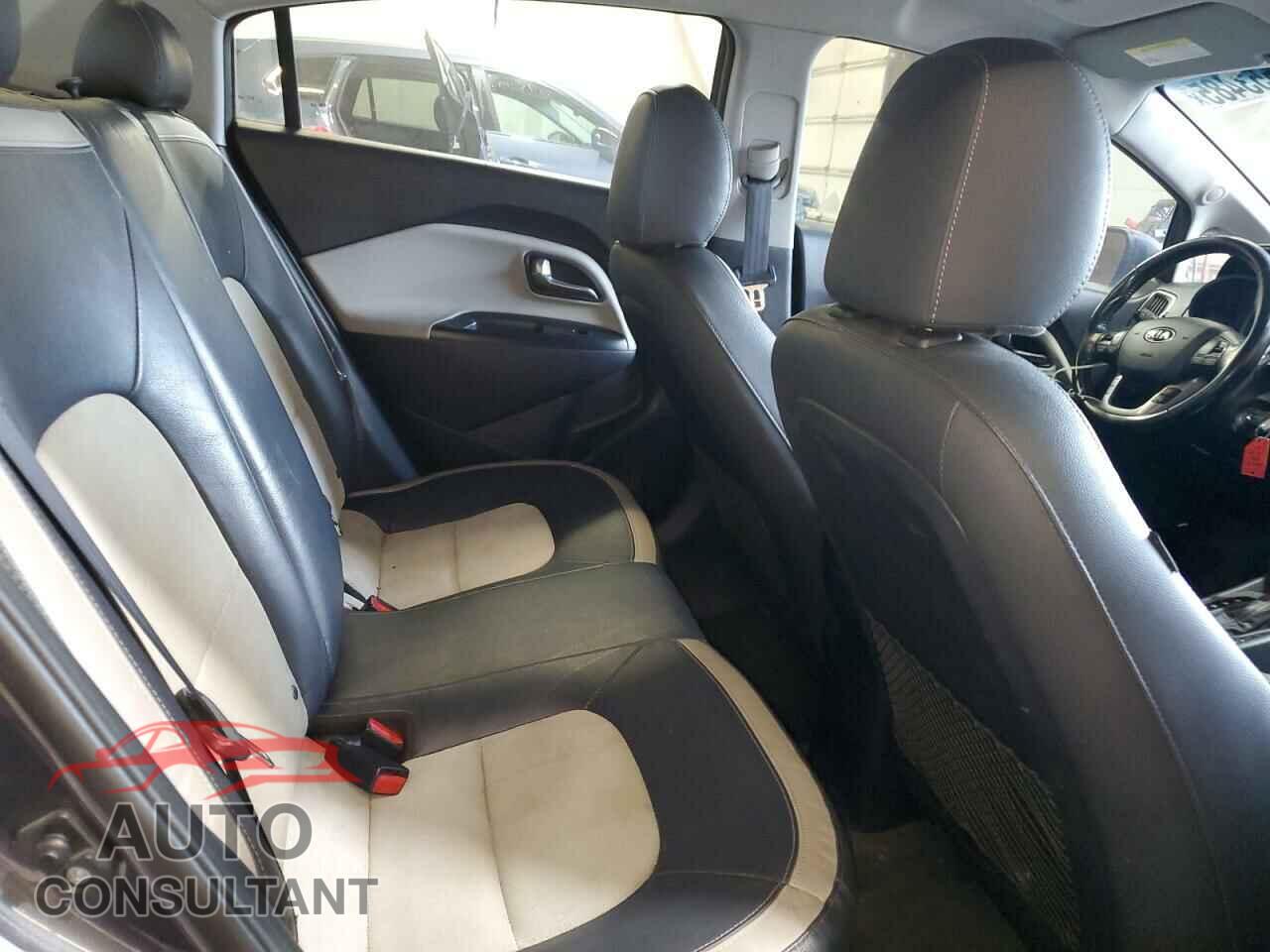 KIA RIO 2017 - KNADN4A30H6007992