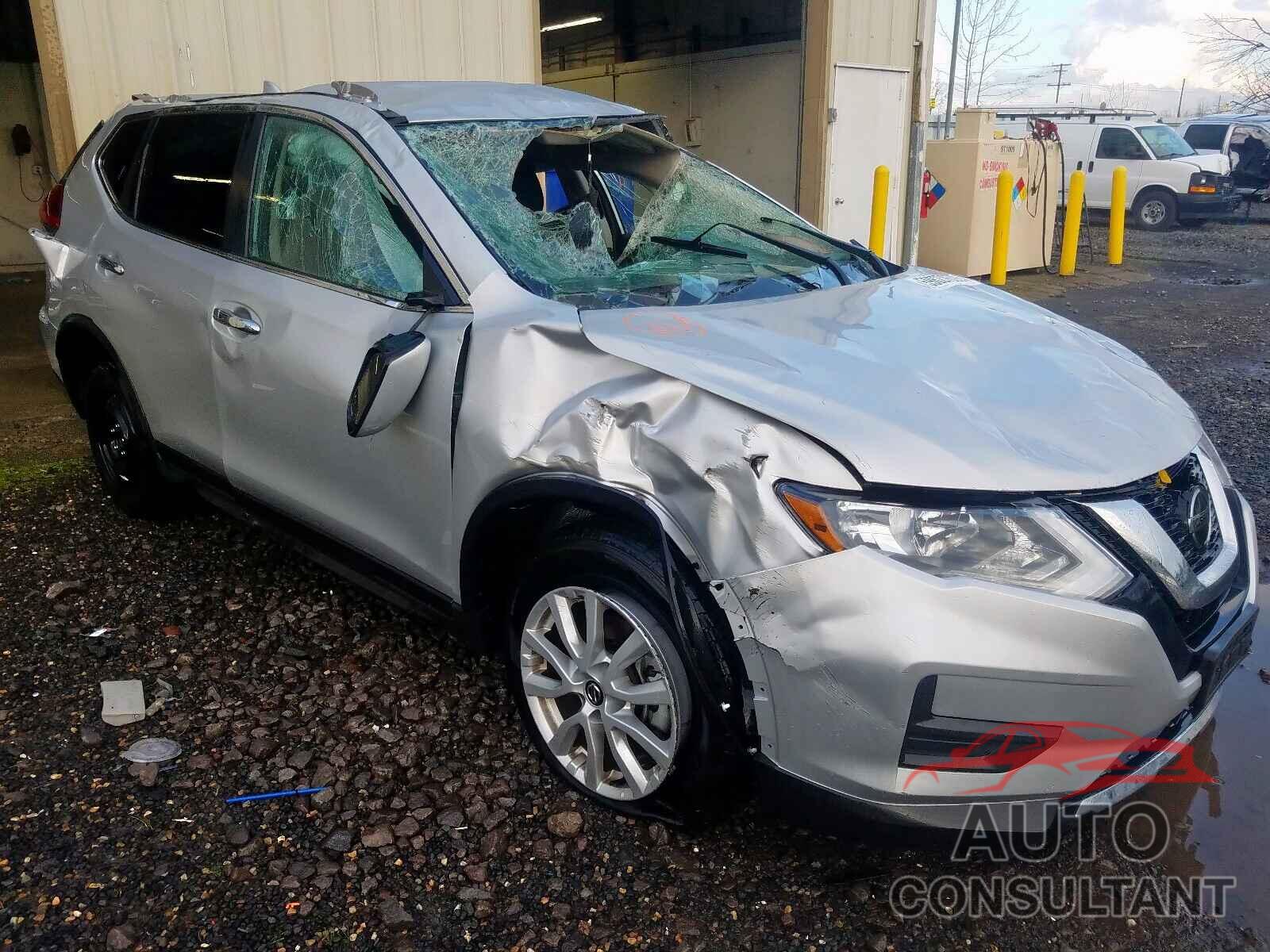 NISSAN ROGUE S 2019 - KNMAT2MT4KP536407