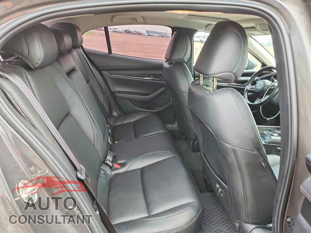 MAZDA 3 2019 - JM1BPBCM4K1119763