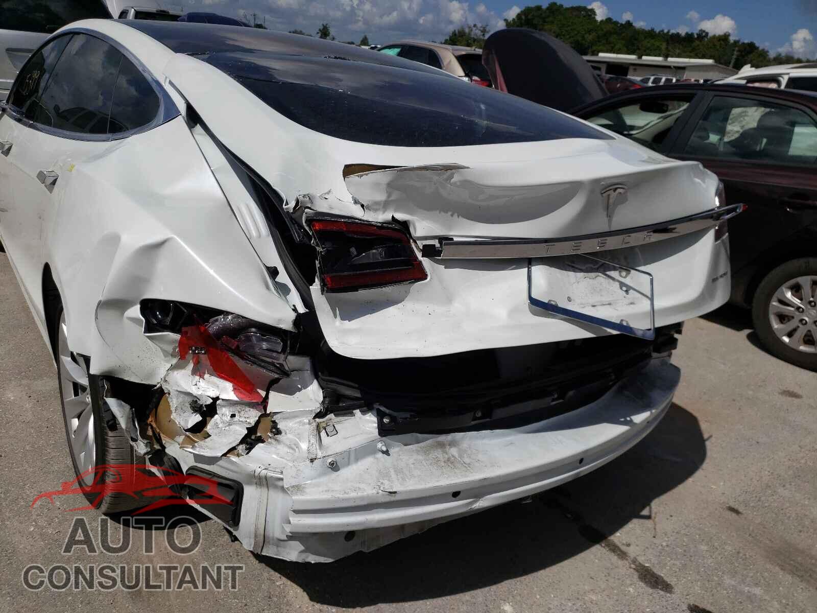 TESLA MODEL S 2019 - 5YJSA1E23KF338910