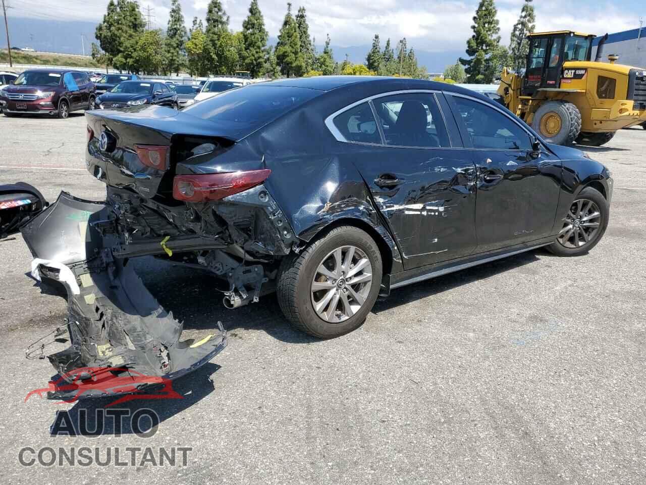 MAZDA 3 2019 - 3MZBPABL2KM113320