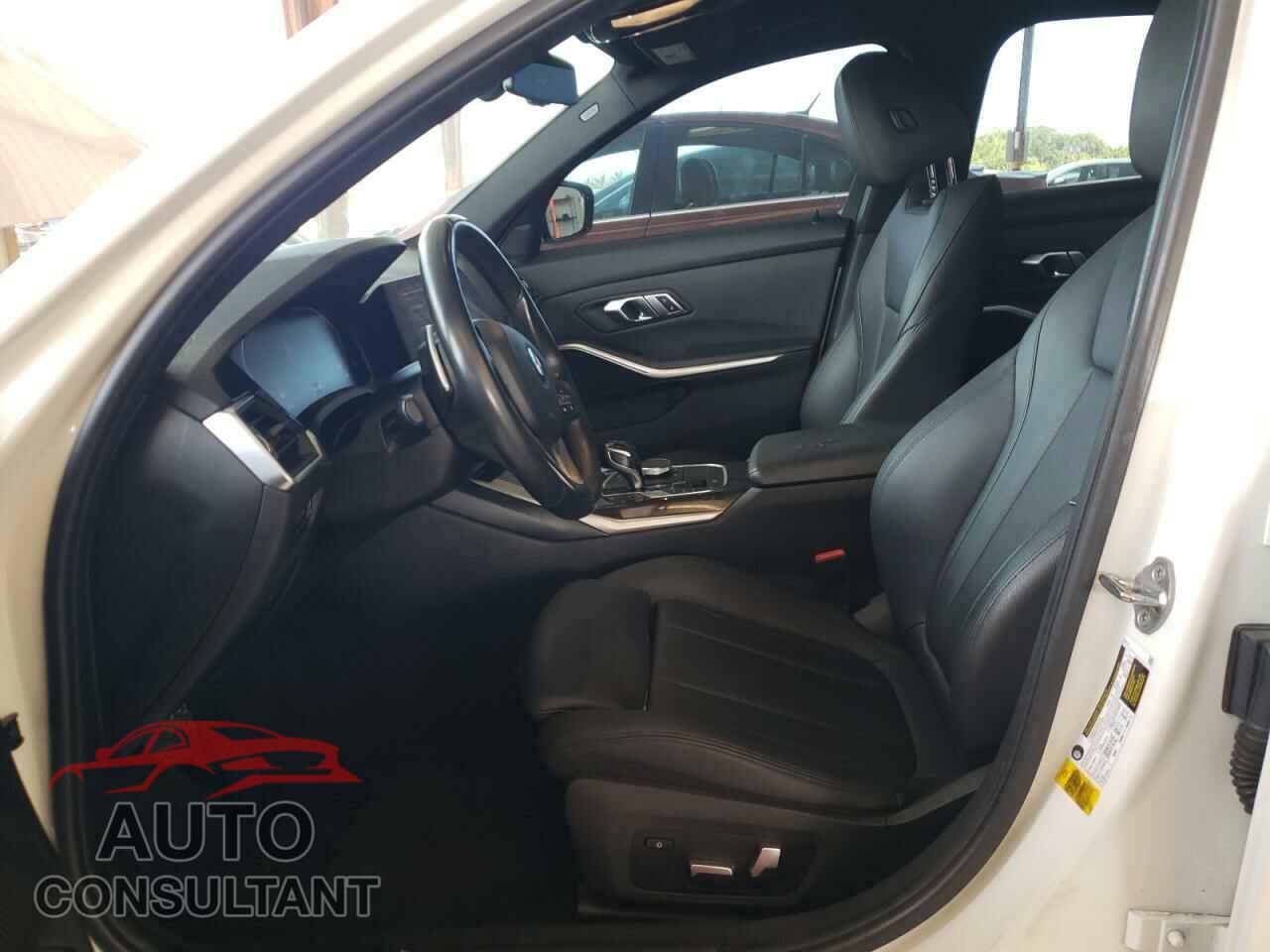 BMW 3 SERIES 2019 - WBA5R1C58KFH08246