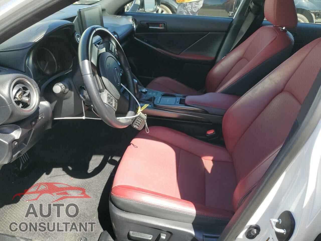 LEXUS IS 2022 - JTHAA1D24N5120962