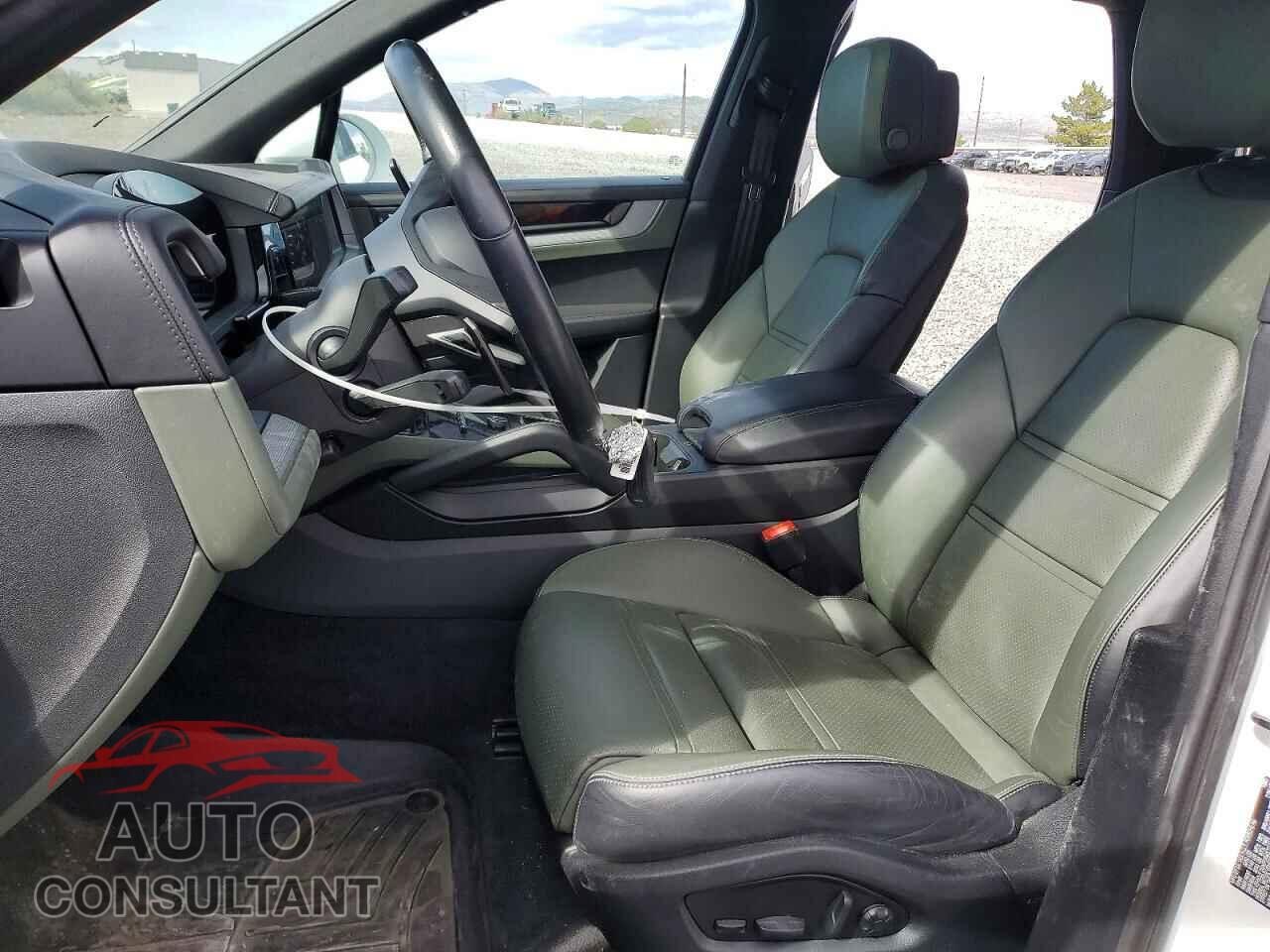 PORSCHE CAYENNE 2024 - WP1AA2AY9RDA06613