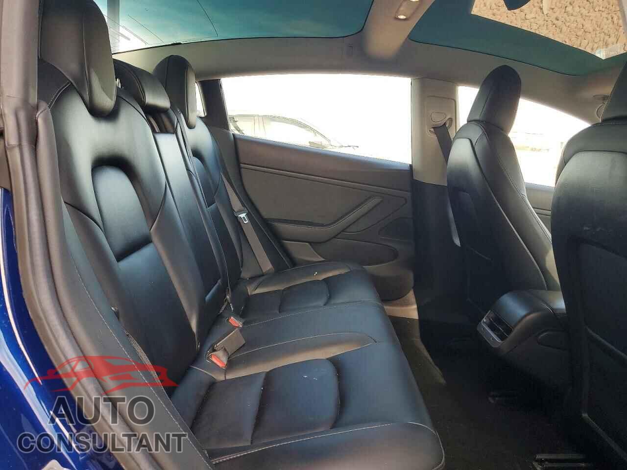 TESLA MODEL 3 2019 - 5YJ3E1EB3KF497449